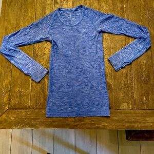 Size 2 Lululemon Swiftly tech long sleeve shirt in blue.